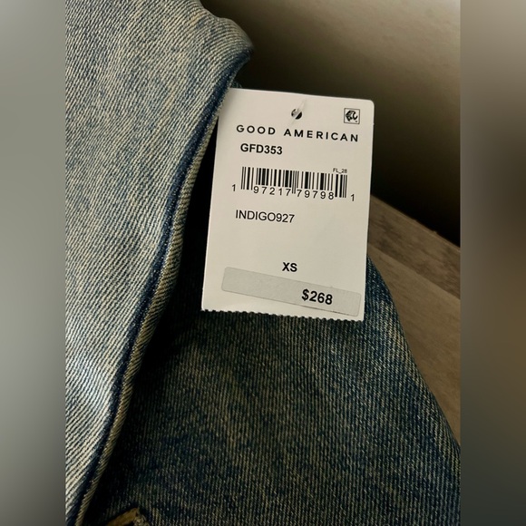 GOOD AMERICAN Coated Oversized Denim Jacket – Indigo927 – XS – NWT $268 - Picture 4 of 7
